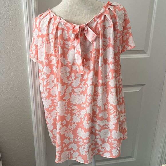 LC Lauren Conrad Peach and White Floral Blouse - Picture 5 of 8